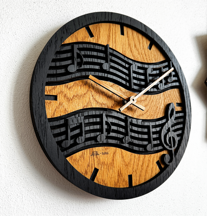 Noten – Handgefertigte 3D Eichenholz Wanduhr | 30cm | 50cm | 84cm