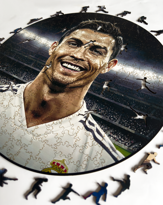 Cristiano Ronaldo - portrét - drevené puzzle