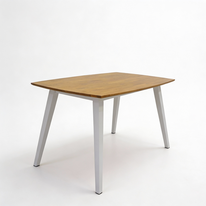 Jedálenský stôl z masívu T-Tatra Sorok