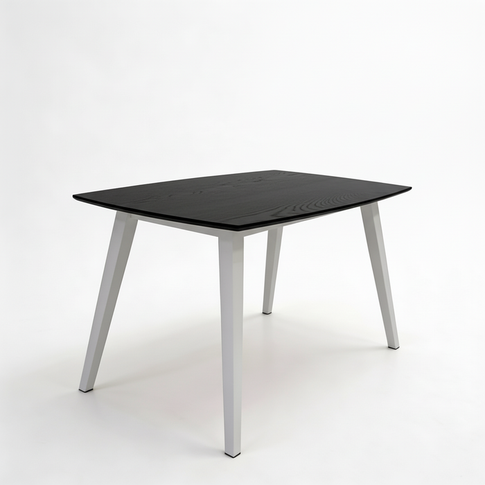 Jedálenský stôl z masívu T-Tatra Sorok